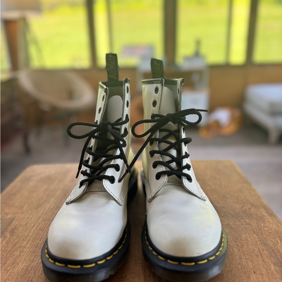 Doc Martens 1460 Smooth Leather Lace Up Boots - Picture 7 of 11